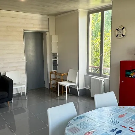 Grand 3p Avec Jardin, Proche Centre, Calme - - Fr-1-487-367 *