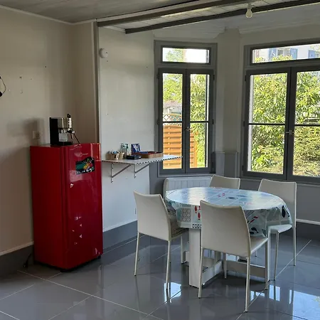 Grand 3p Avec Jardin, Proche Centre, Calme - *